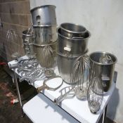 No Reserve, 6 x Assorted Beaters/Paddles