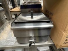 Hamoki Electric Fryer EF-13V - No Reserve