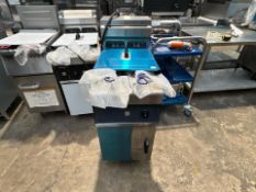 Hamoki DF28L Commercial Electric Chip Fryer Single Tank-Twin Basket - No Reserve