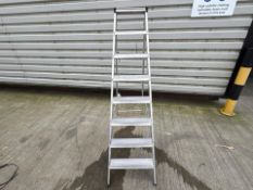 Youngman 8 Tread Stepladder - THX13720