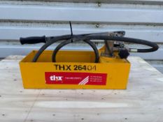 Manual Pressure Test Pump - THX26404