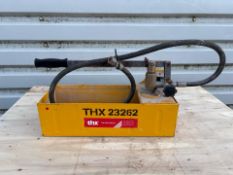 Manual Pressure Test Pump - THX23262