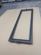 Illuminated Shelf Frame (32mm Pitch)