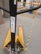 Pallet Truck, No Reserve