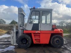 Linde 12 Tonne Diesel Forklift, 1770 Hours, Full Cab, Side Shift, Fork Positioner