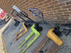 4 x Pallet Trucks