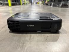 Epson H556B LCD Projector - No Reserve