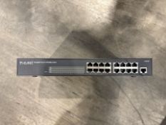 Asante FriendlyNET 16-Port 10/100Mbps Switch - No Reserve