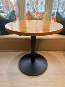 No Reserve 4x Round Tables