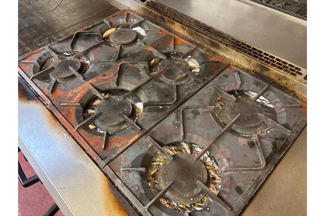 Falcon 6 Ring Burner Oven - Image 3 of 7