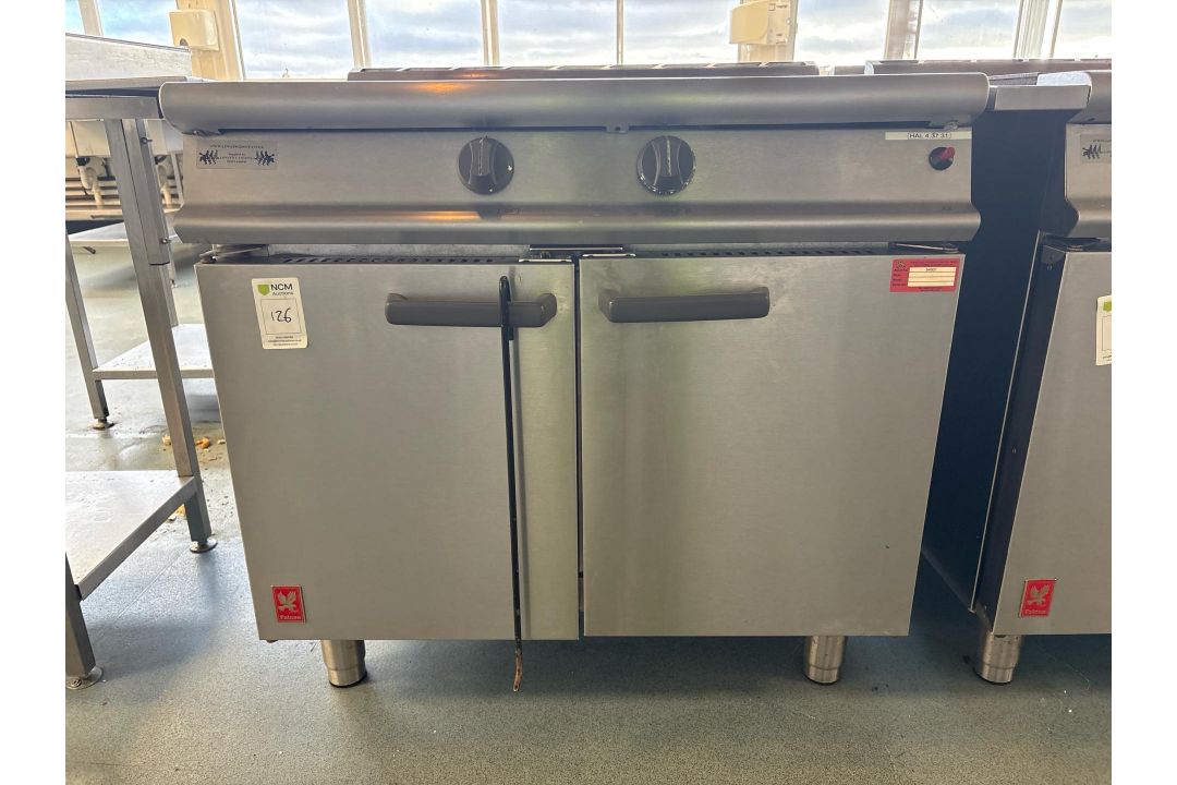 Falcon Oven With Hot Plate - Image 1 of 8