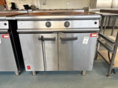 Falcon Oven With Hot Plate