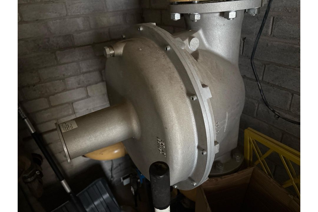 Industrial DN125 (5") Gas Solenoid Valve System with Emergency Shutoff, Flanged Connection, Electric - Image 4 of 5