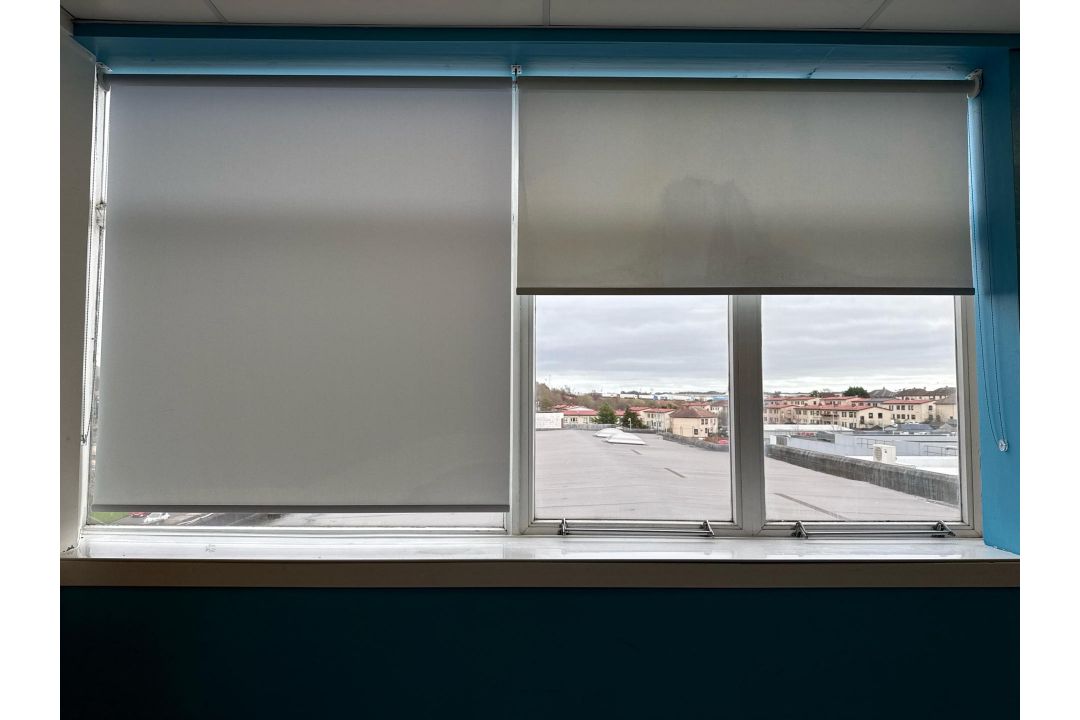 Contents of Classroom - Image 6 of 14