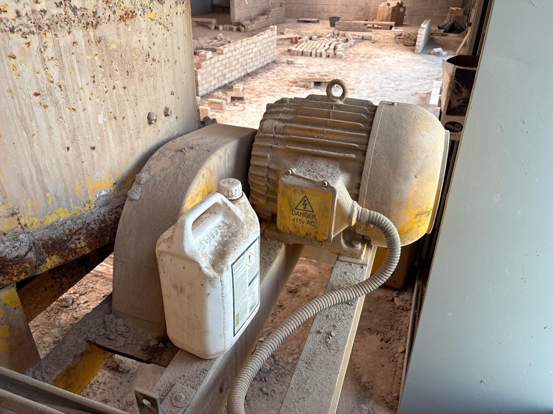 Liner Rolpanit FE220 Pan Mixer With Loadveyor - Image 13 of 19