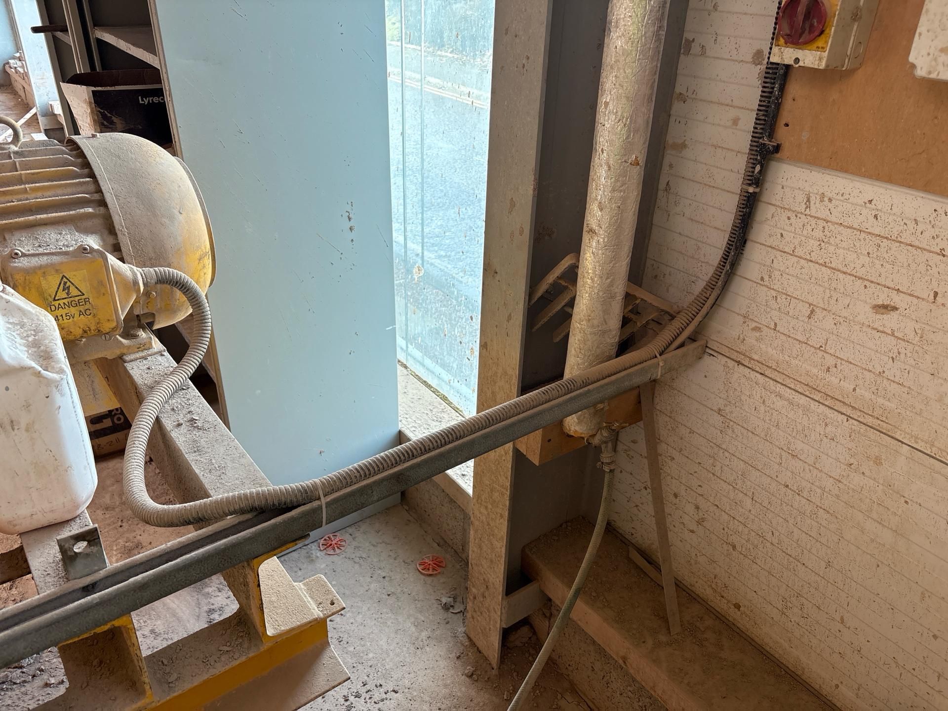 Liner Rolpanit FE220 Pan Mixer With Loadveyor - Image 17 of 19