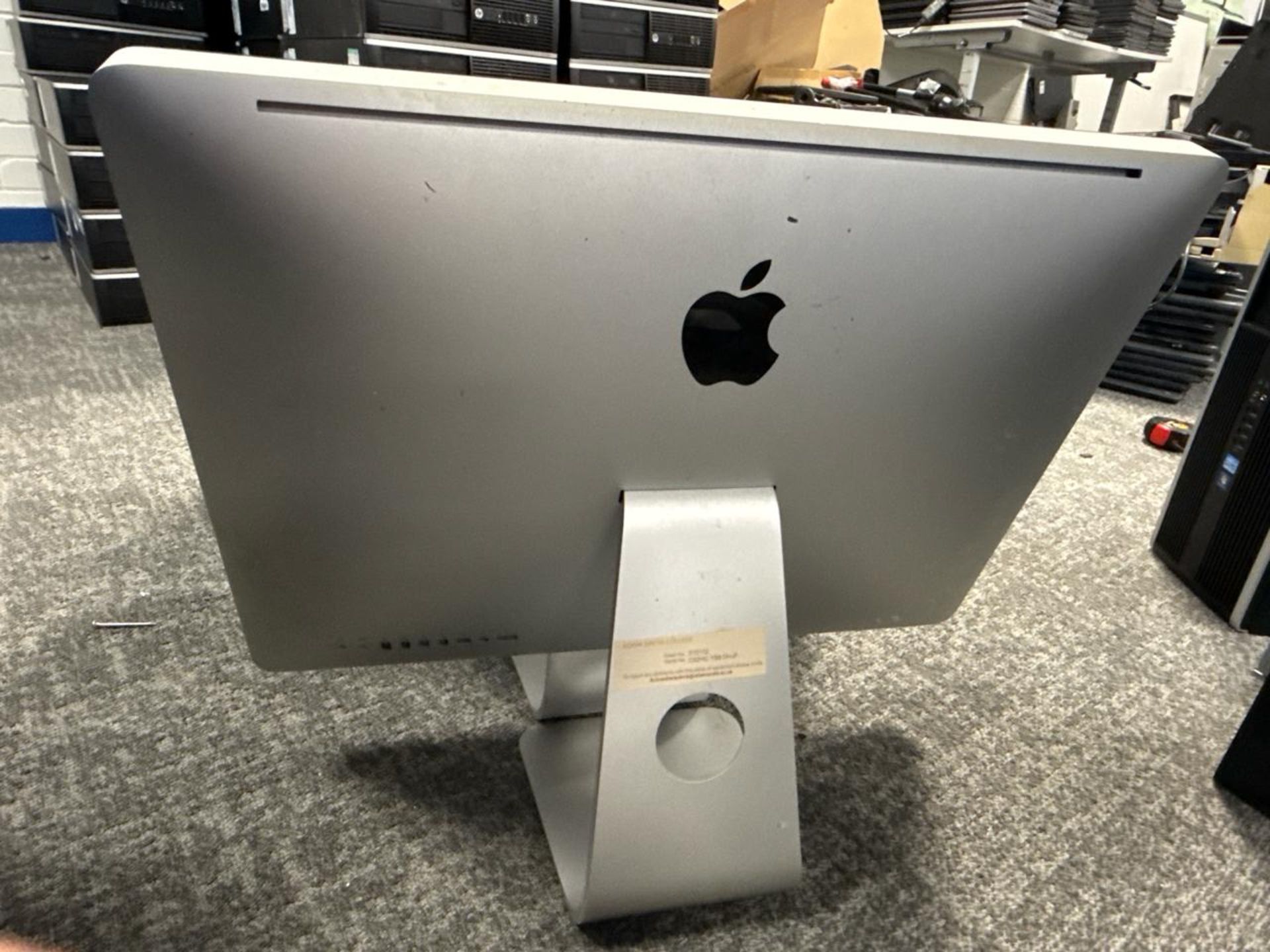 Apple iMacs 21.5 Inch x 4 - Image 8 of 10
