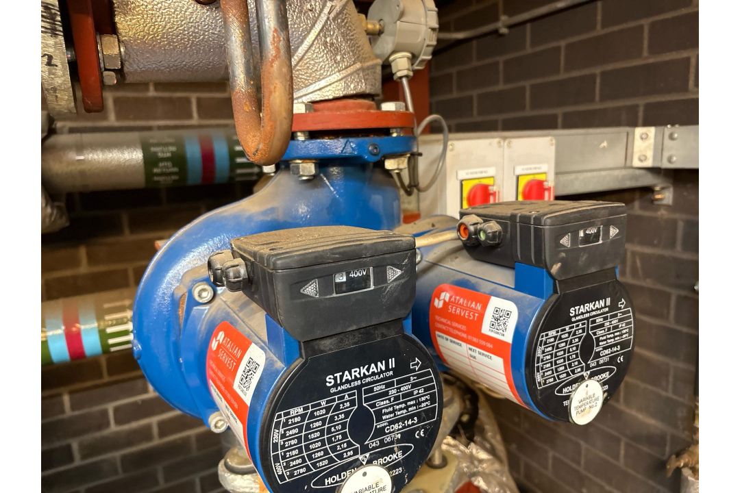 Holden & Brooke STARKAN II Twin Glandless Circulators 220-400V 3ph 1520W, Serial 043 0679x/06731 - Image 3 of 5