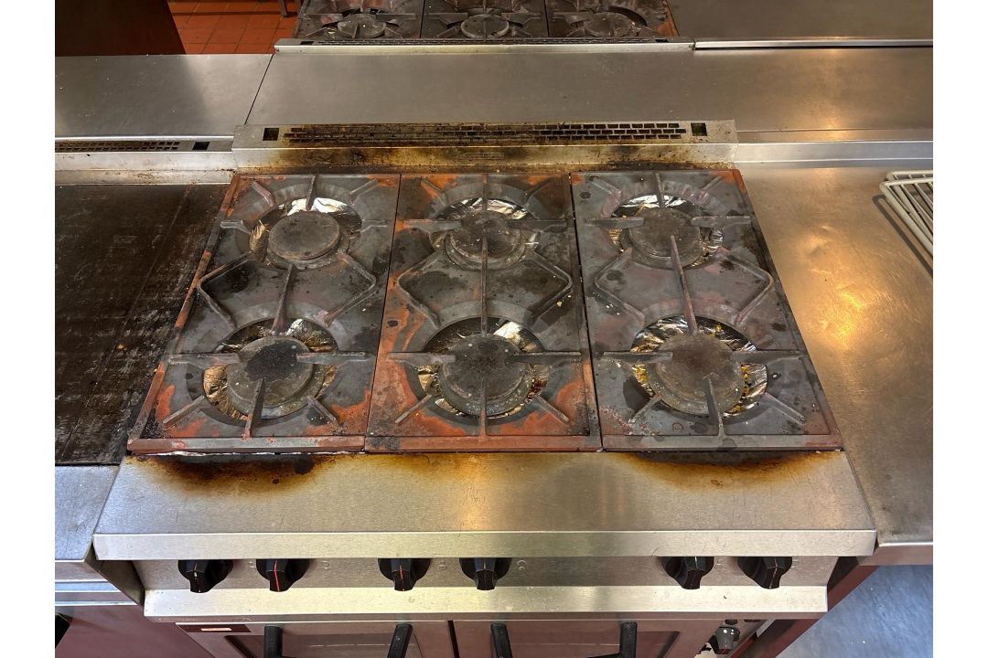 Falcon 6 Ring Burner Oven - Image 2 of 7