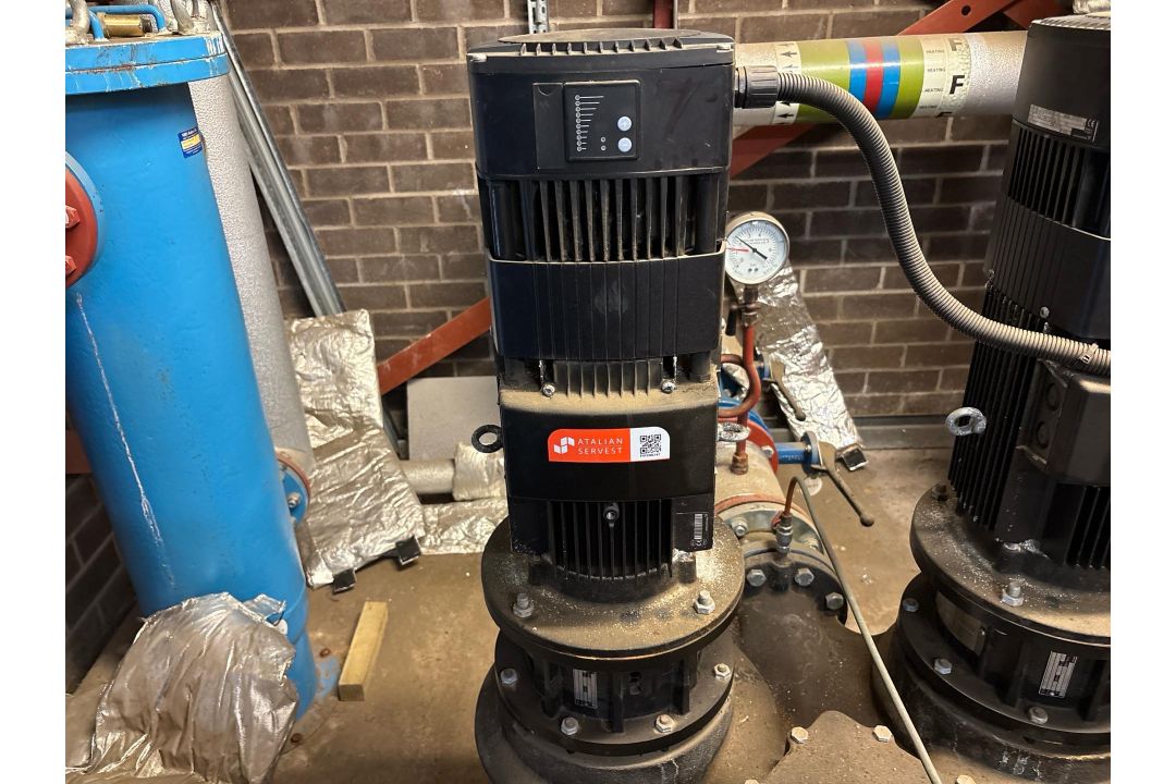 Grundfos TPE 100-170/4 Inline Pump, 5.5kW, DN100, 82.8 mÂ³/h, 16 bar, 3~ 380-415V, IP55 - Image 1 of 8