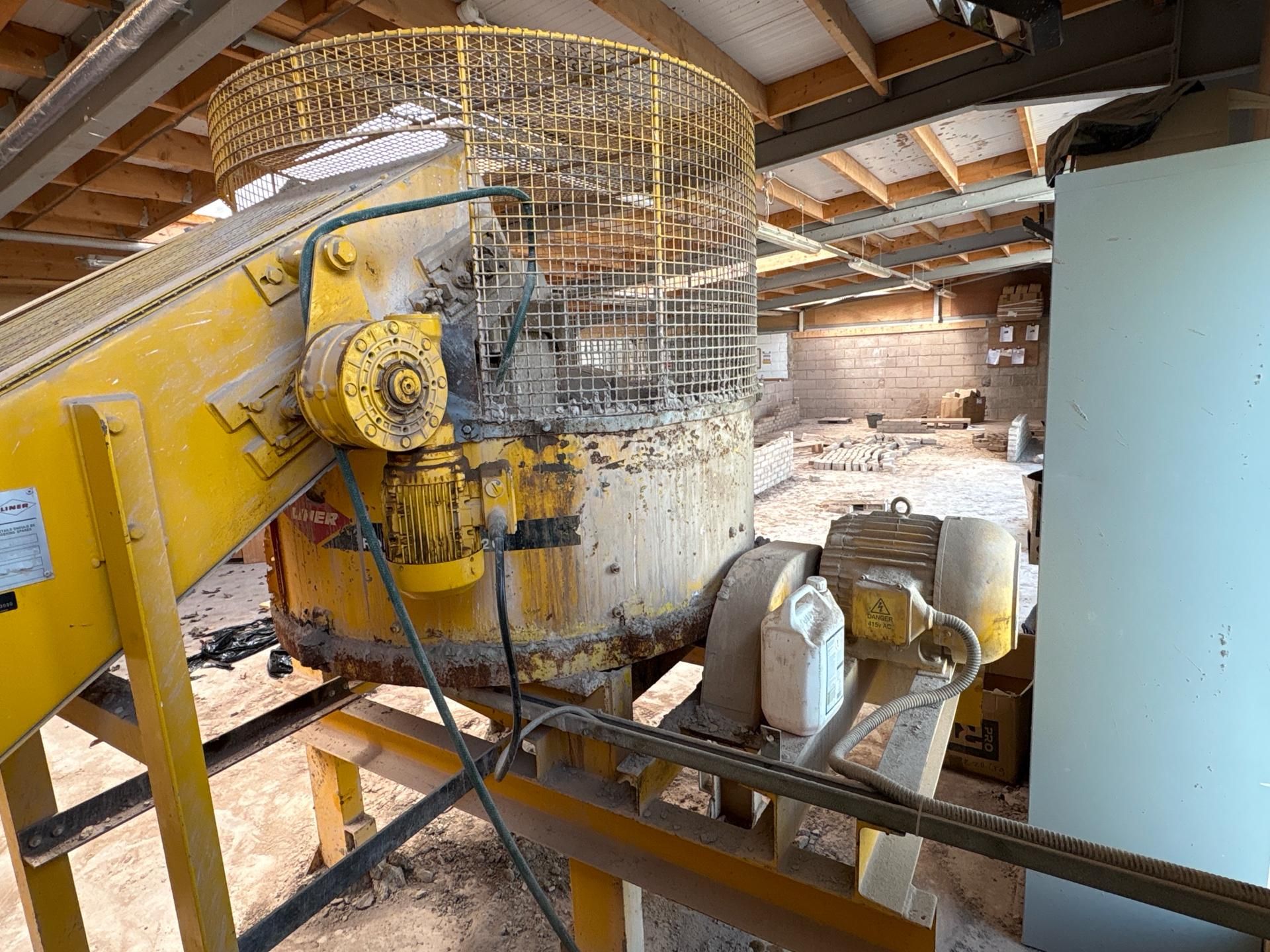 Liner Rolpanit FE220 Pan Mixer With Loadveyor - Image 11 of 19