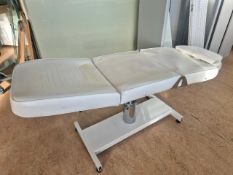 Beauticians Adjustable Couch