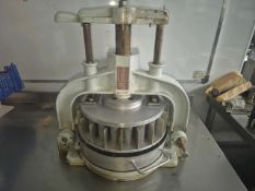 Manual Dough Divider