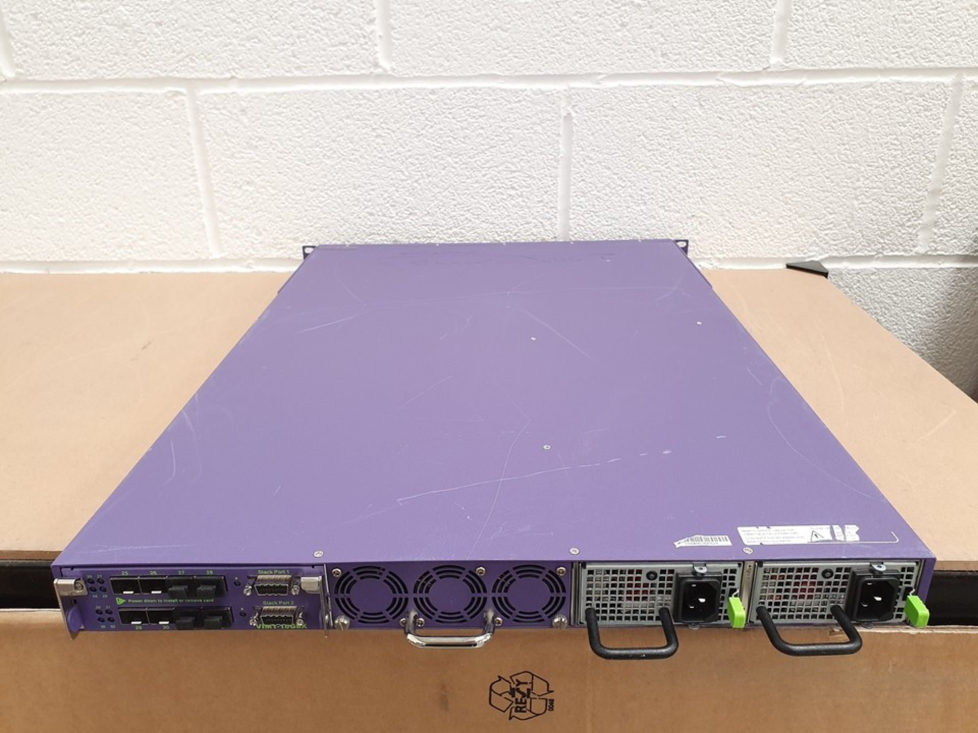 Extreme Networks X650-24t 24 Port 10GbE Ethernet Switch Layer 3 L3 17001 (VIM1-10G8X, 2x PSU, Advanc - Image 2 of 4