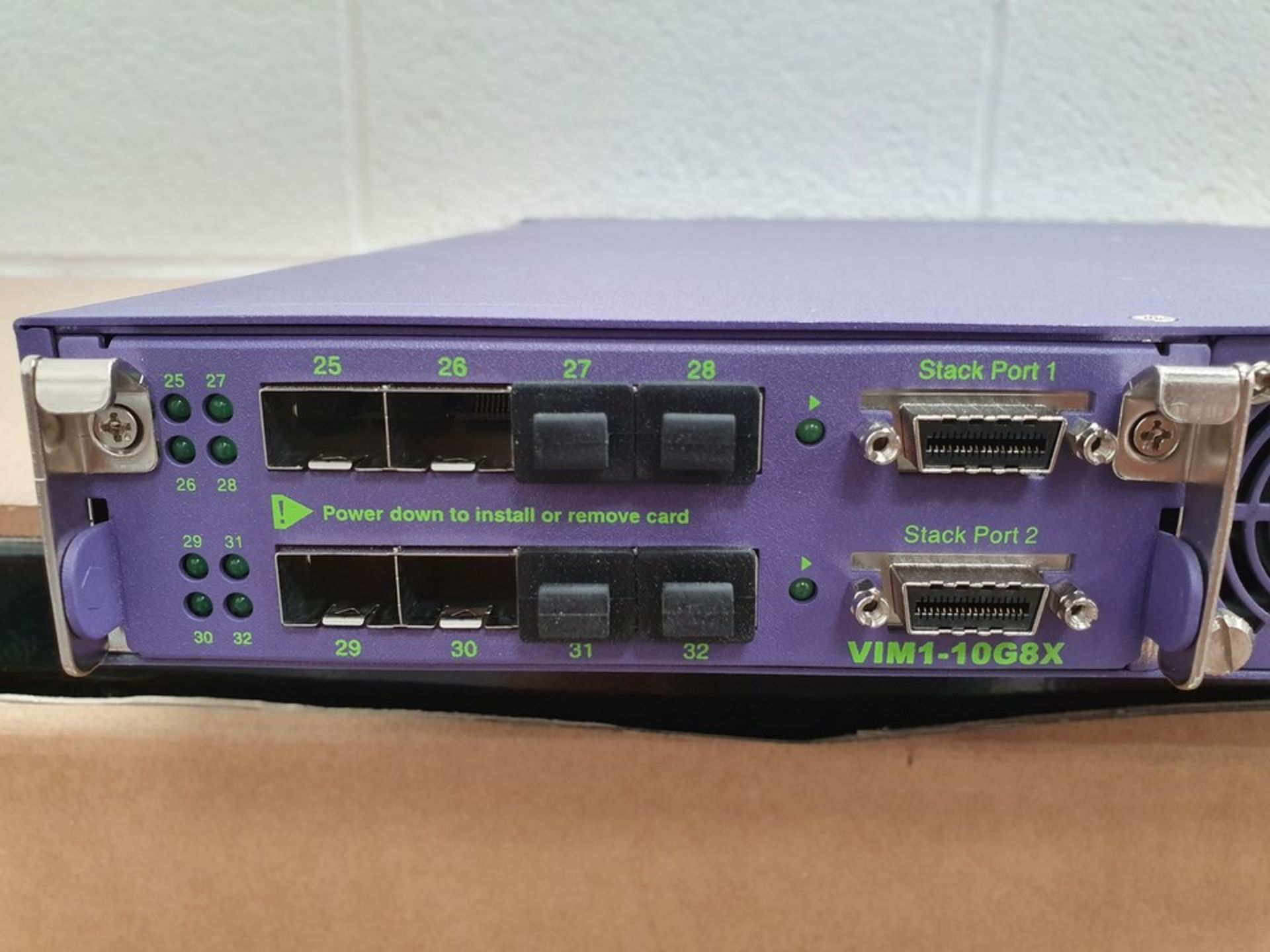 Extreme Networks X650-24t 24 Port 10GbE Ethernet Switch Layer 3 L3 17001 (VIM1-10G8X, 2x PSU, Advanc - Image 3 of 4