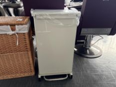 White Metal Waste Bin, No Reserve