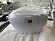 Deo Digital Paraffin Wax Heater, No Reserve