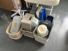 Approximately 25 x Assorted Plastic Containers, No Reserve