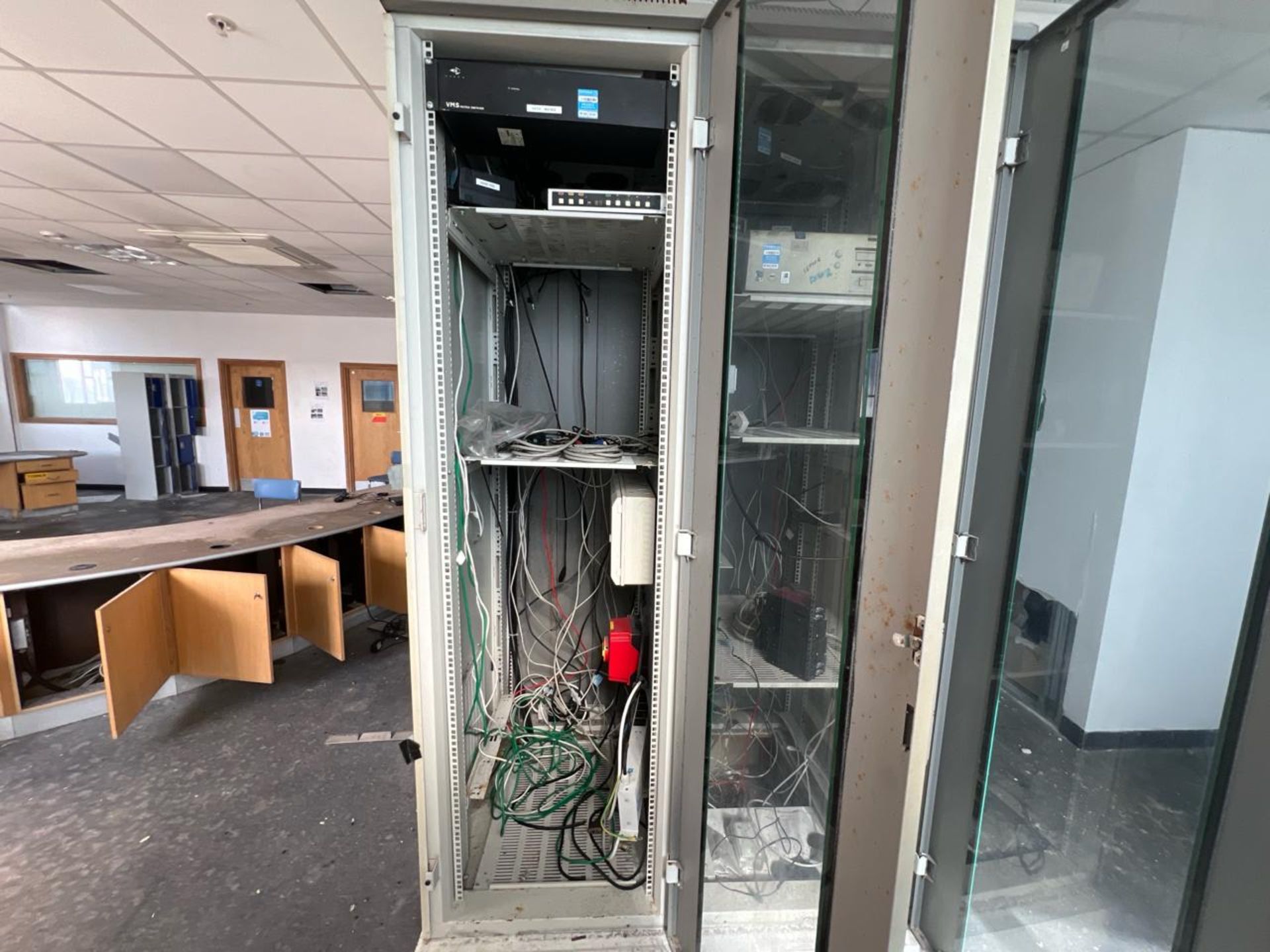 3 x Server Racks - Image 4 of 7