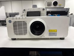 Panasonic PT-RZ670W Projector