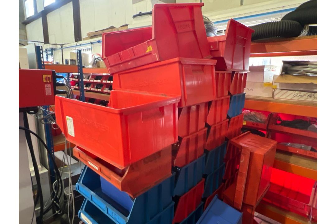 Pallet Of 70 Assorted Plastic Storage Bins - Image 7 of 9