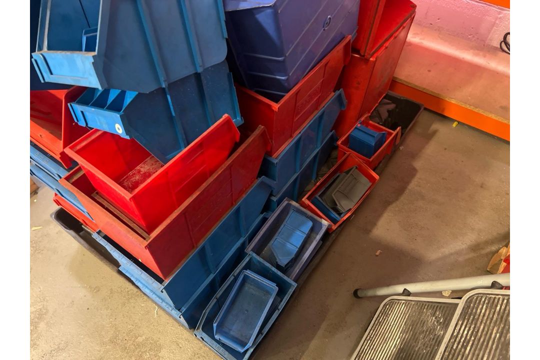 Pallet Of 70 Assorted Plastic Storage Bins - Image 6 of 9