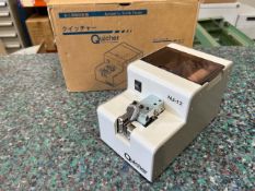 Quincher NJ-12 Automatic Screw Feeder