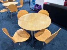 Circular Restaurant Table With Four Chairs, No Reserve