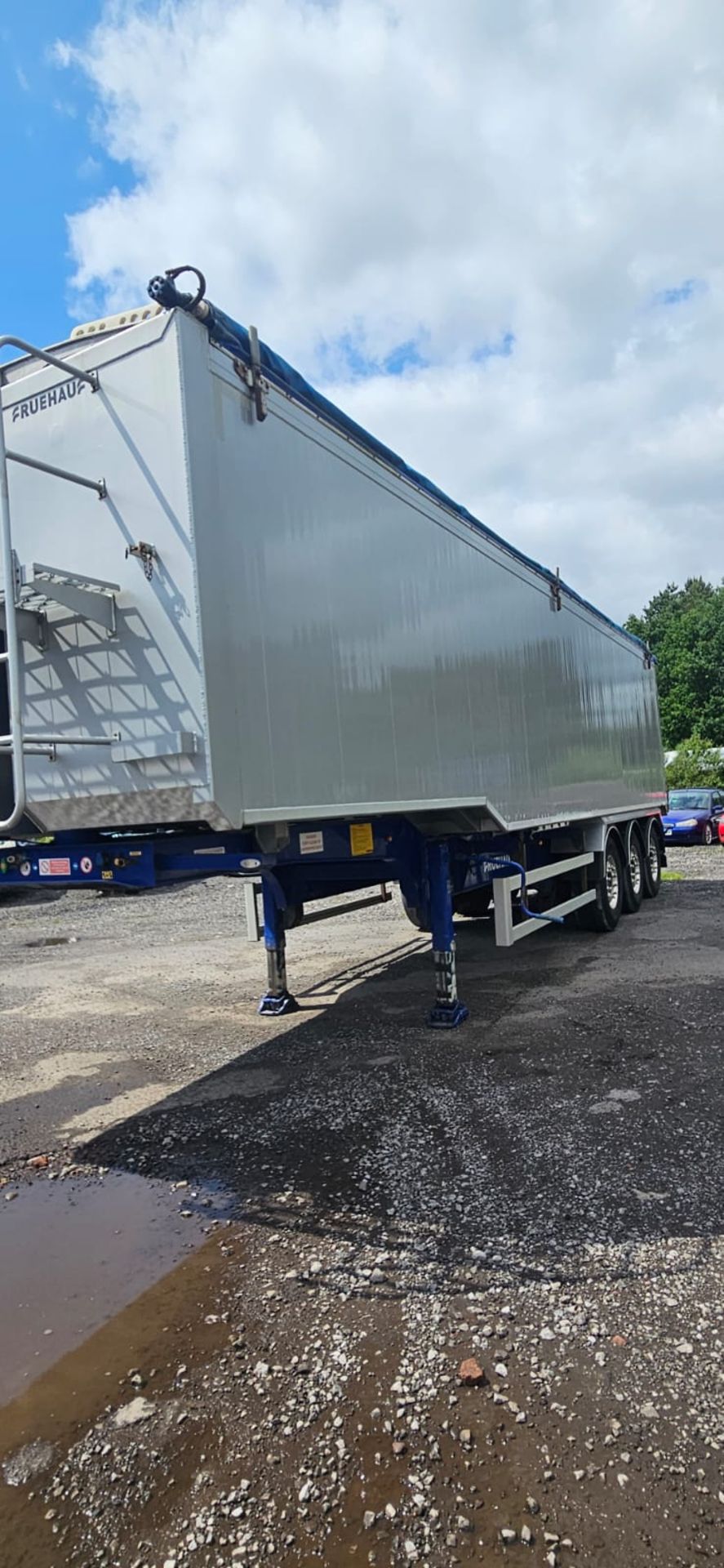 67 Cubic Yard Tri Axle Tipping Trailer - Image 15 of 37