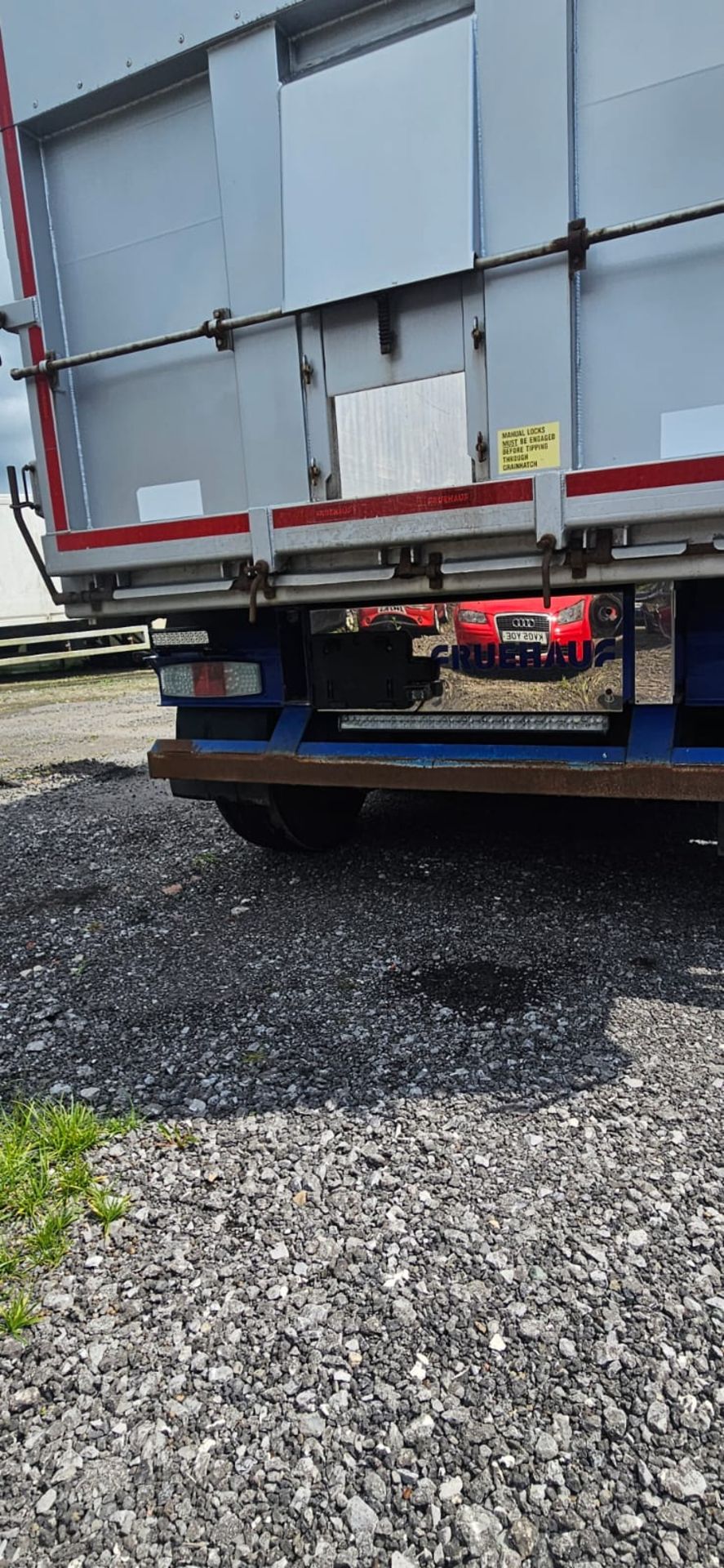 67 Cubic Yard Tri Axle Tipping Trailer - Image 21 of 37