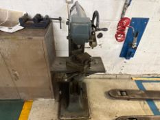 Vickers Pryamid Hardness Testing Machine