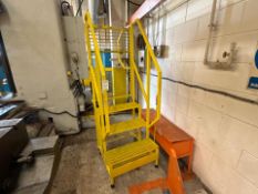Mobile Steps With Safety Frame - No Reserve