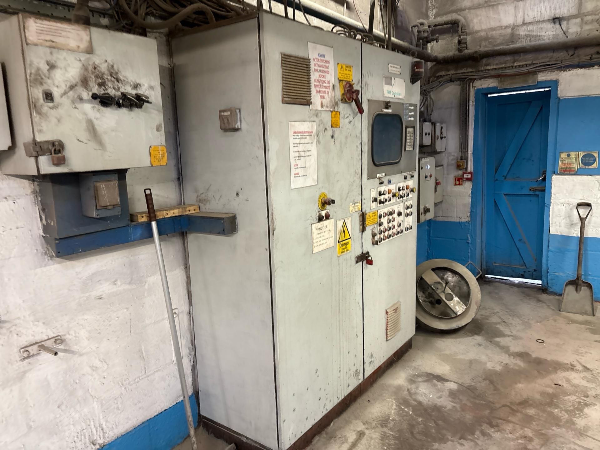 Weighfeeder and Mixer - Image 8 of 16