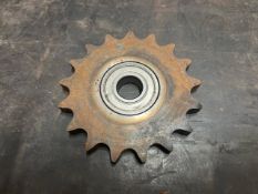 Bin Of 5 x 17 Tooth Sprockets With 6305ZZ Bearings