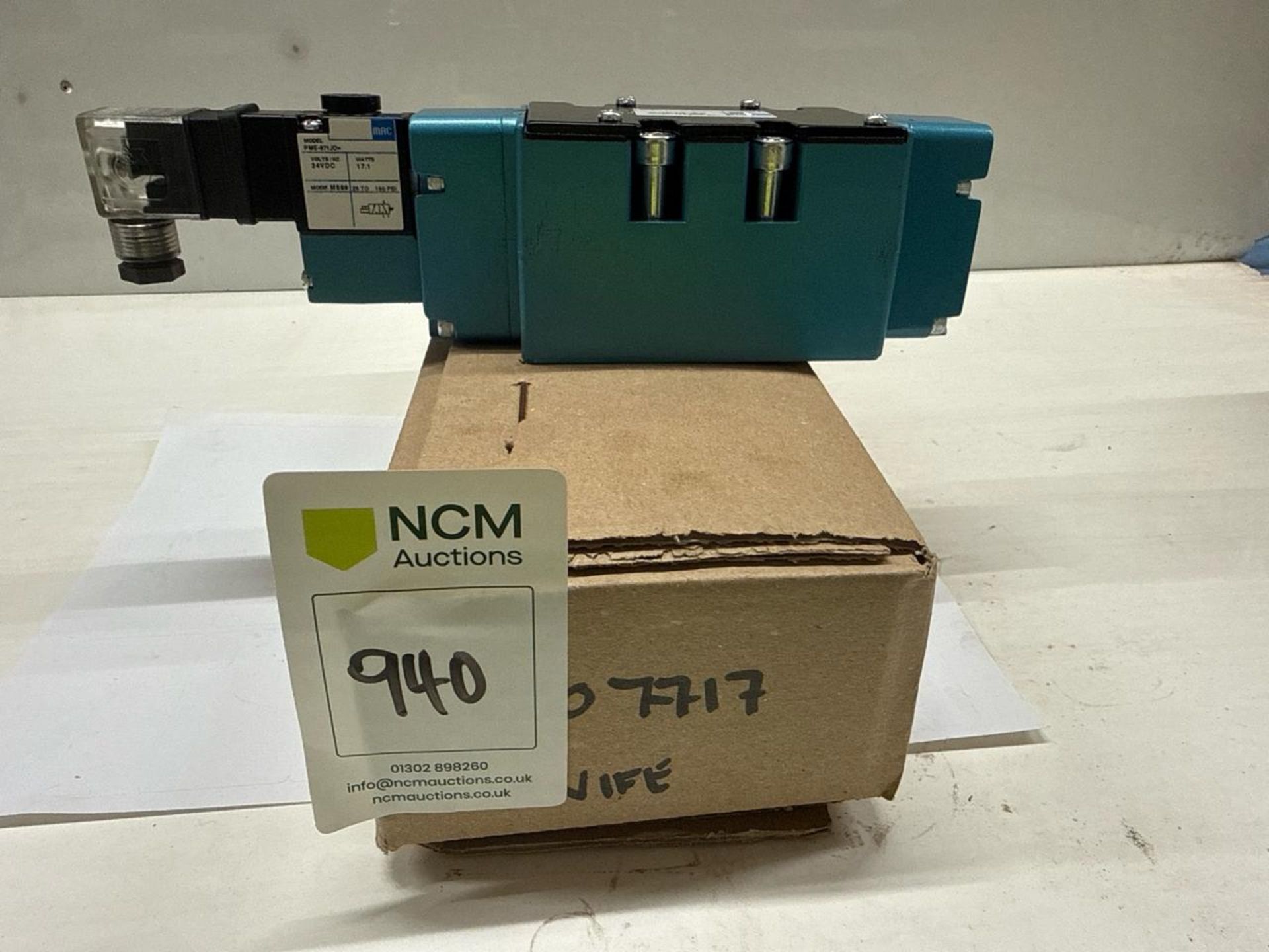 Mac Solonoid Valve 17.1 Watts New X 5 - Image 5 of 7