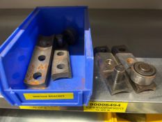Tray Of 4 Roller Brackets