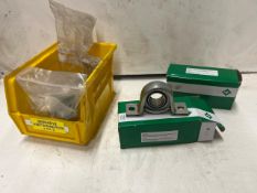 Tray Of 5 Roller Bearings