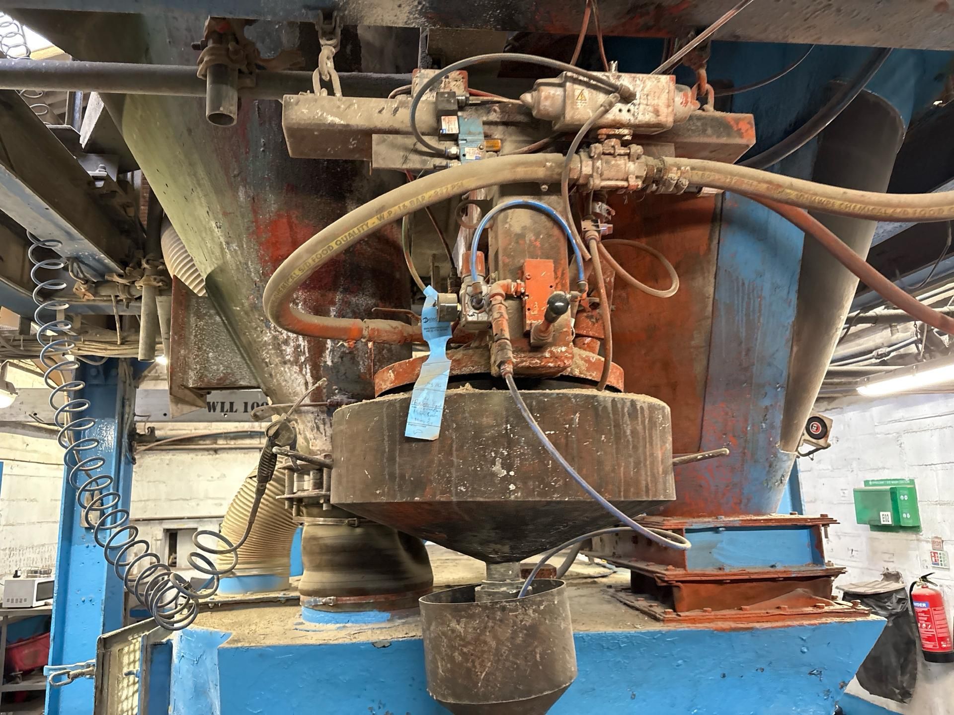 Weighfeeder and Mixer - Image 6 of 21