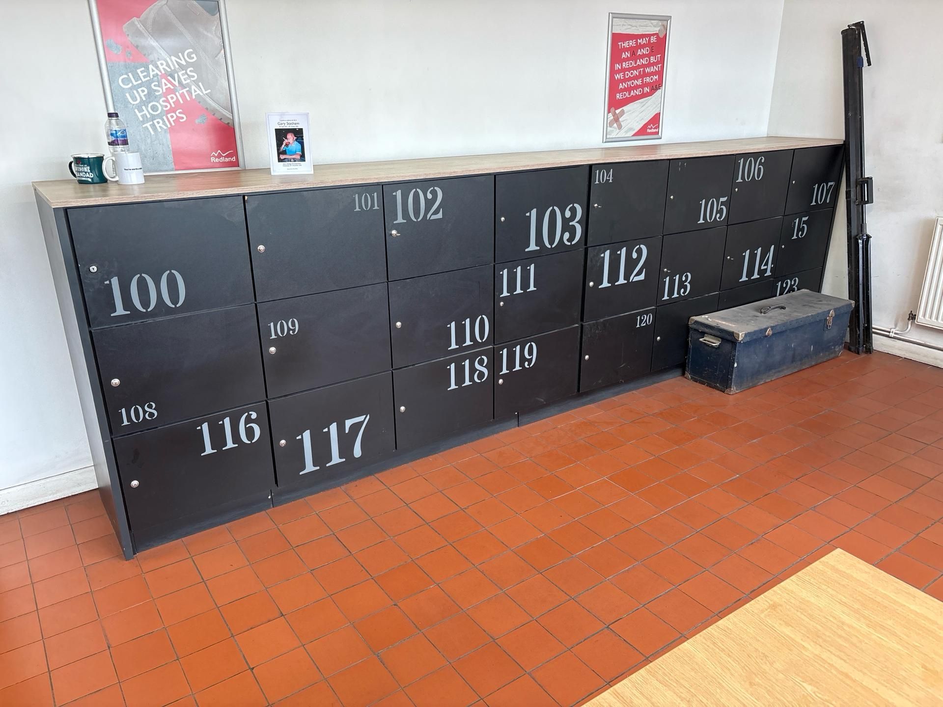 Wooden Locker Unit - Image 2 of 5