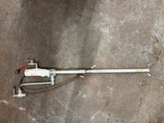 Samoa Pump Master 2 Hand-Operated Hydraulic Pump & Ram